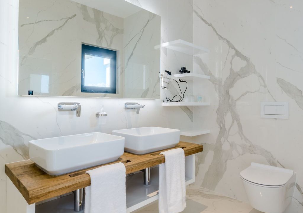 Photo of Bathroom in Sutivan