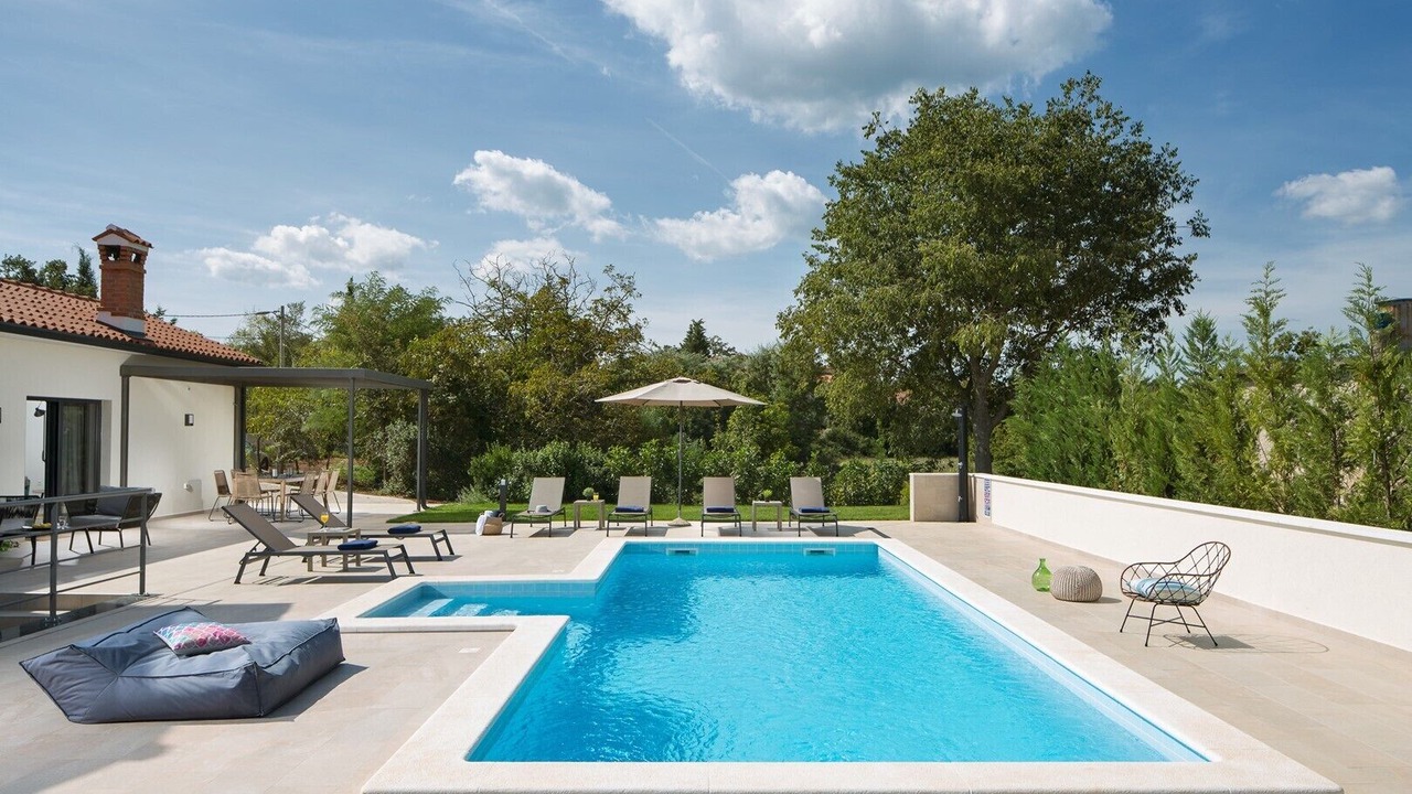 Photo of Outdoor in Vinez