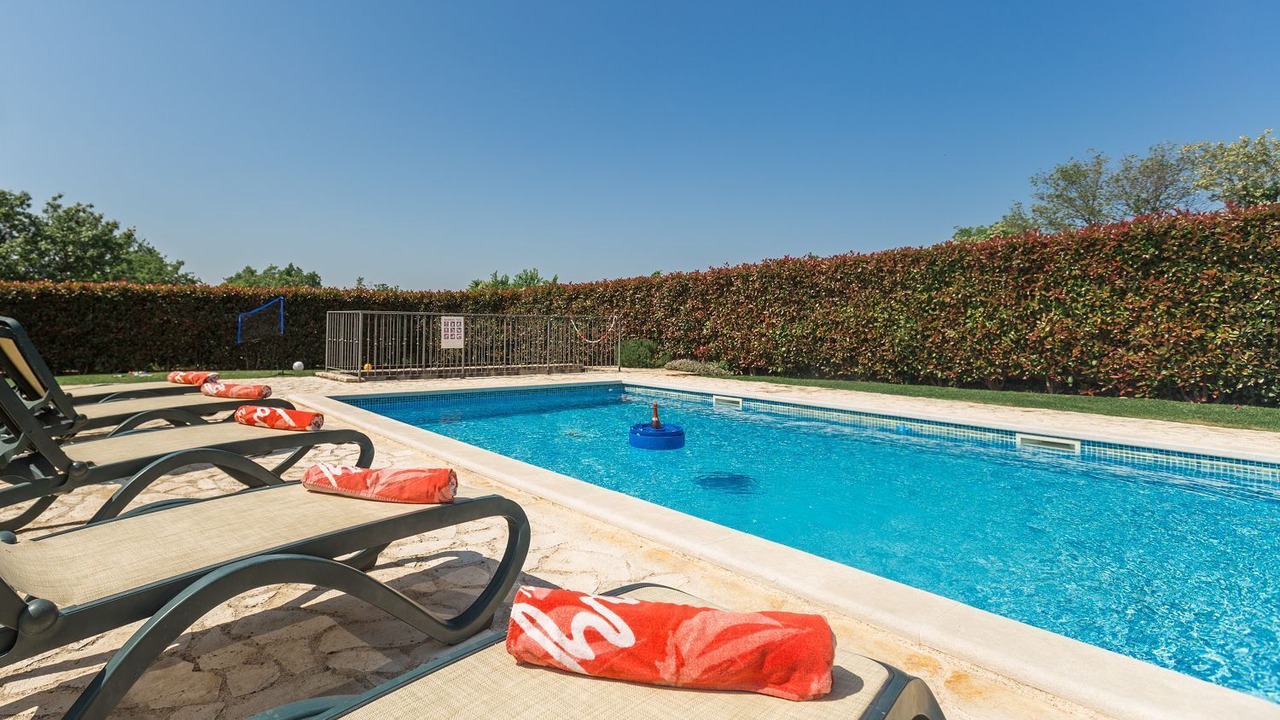 Photo of Outdoor in Heraki