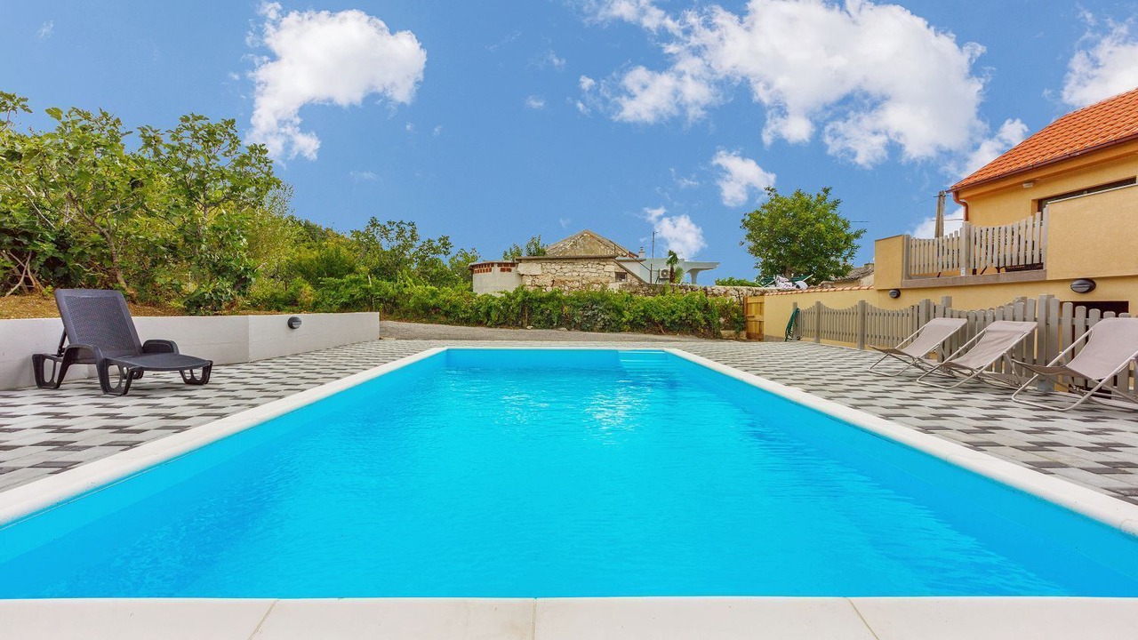 Photo of Outdoor in Bribir