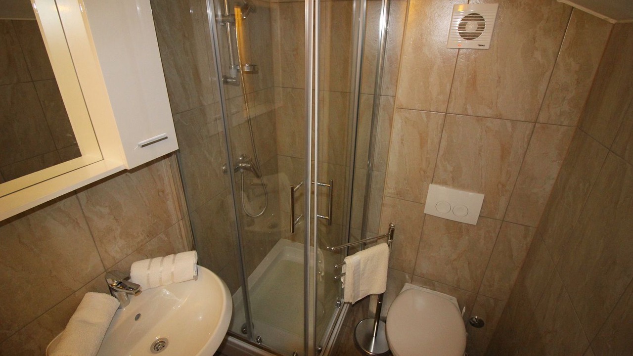 Photo of Bathroom in Kastelir