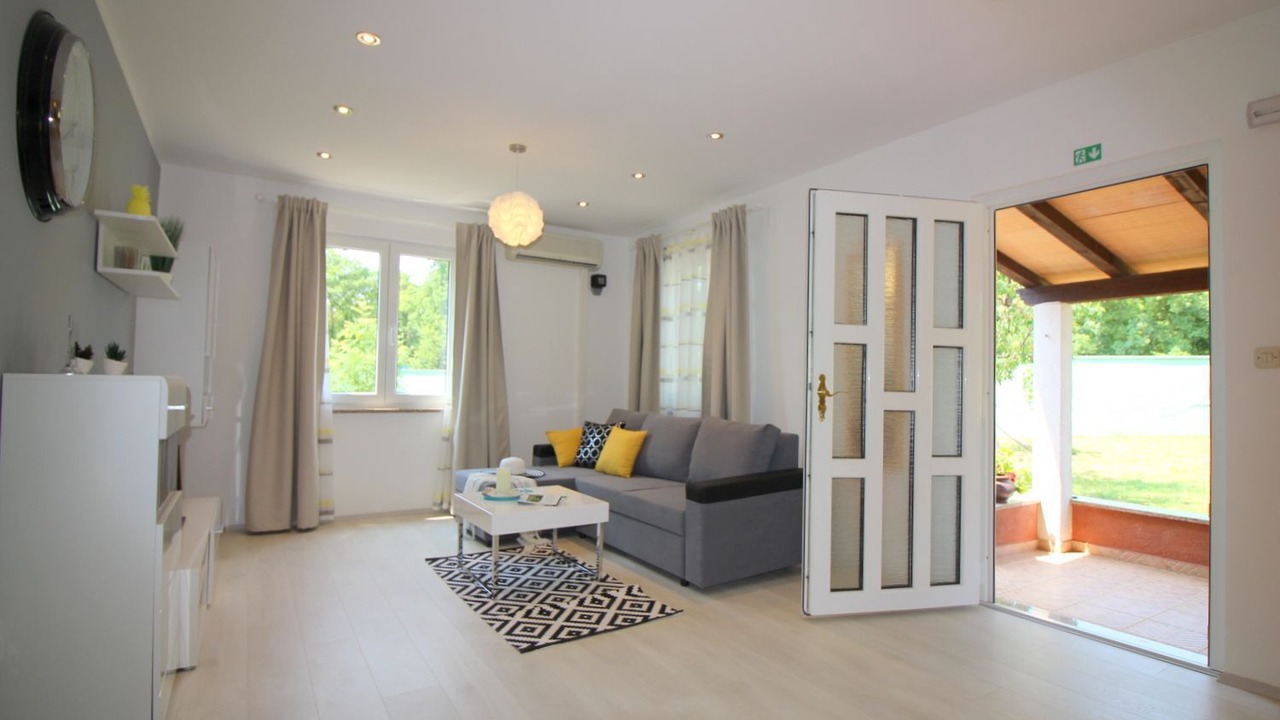 Photo of Livingroom in Antonci