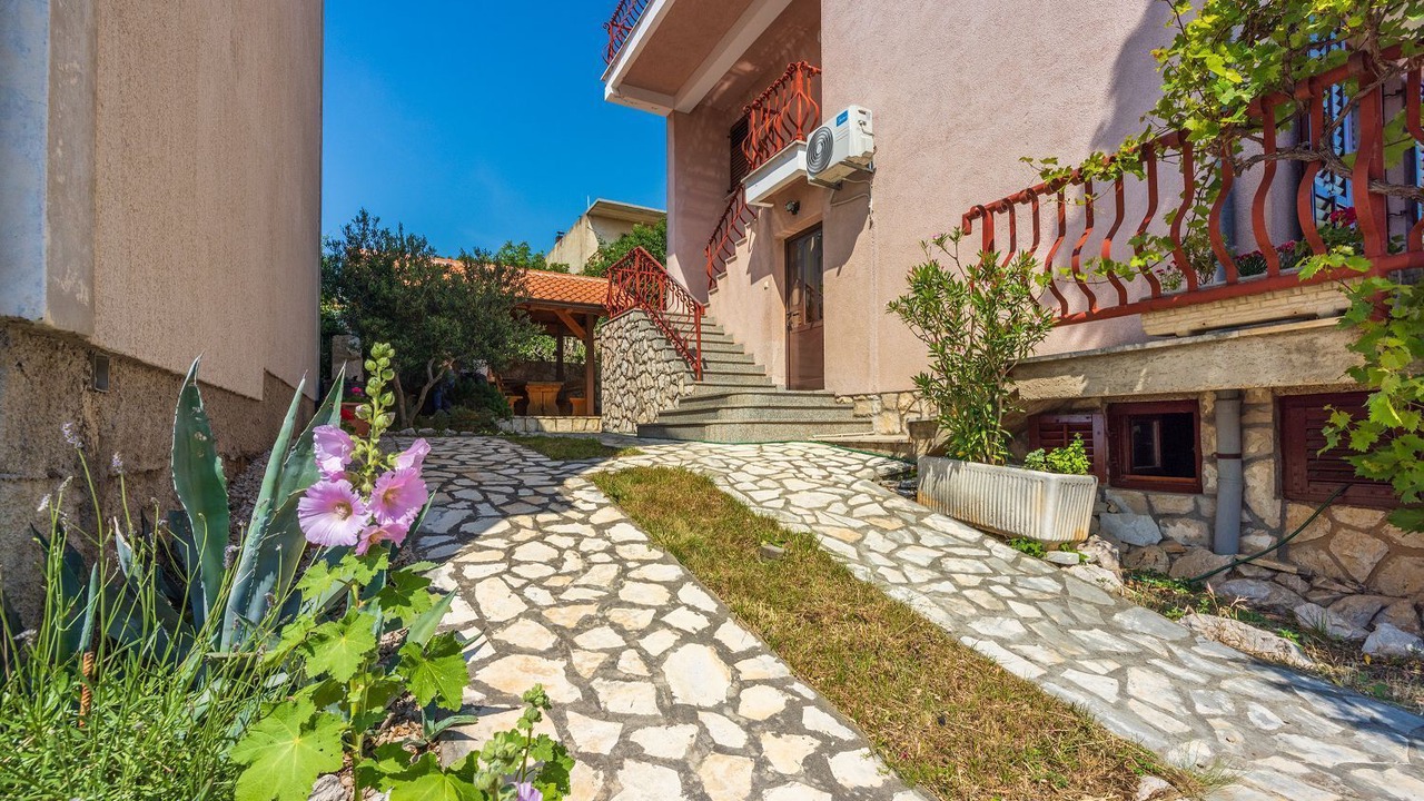 Photo of Outdoor in Povile