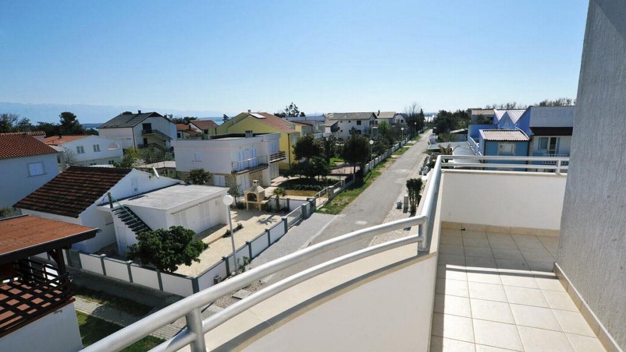 Photo of Outdoor in Nin