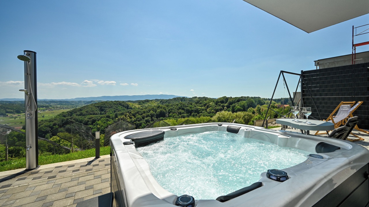 Photo of Patio Balcony in Veliko Trgovisce