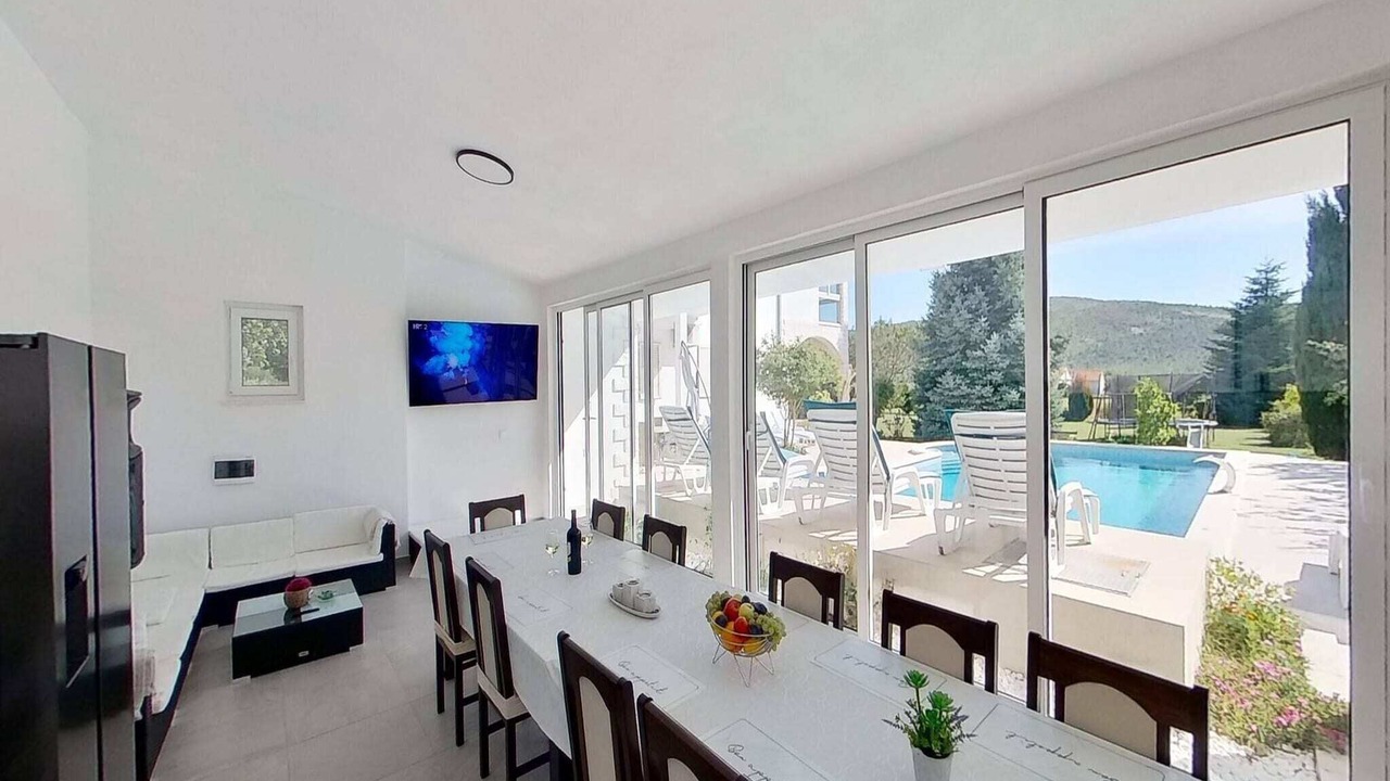 Photo of Livingroom in Neoric