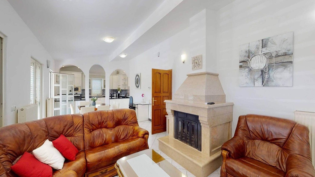 Photo of Livingroom in Neoric