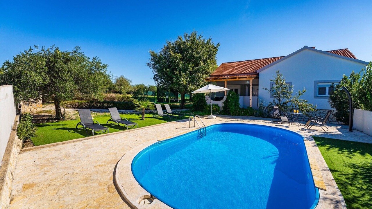 Photo of Outdoor in Rastevic