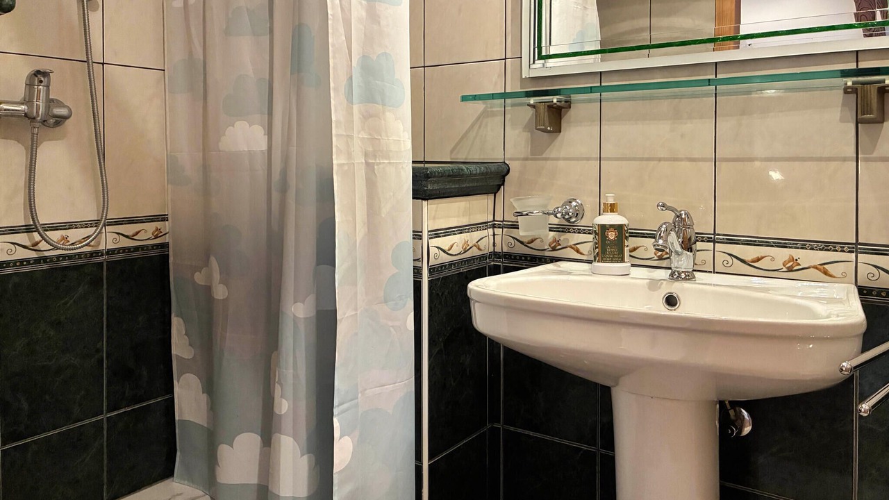Photo of Bathroom in Ika