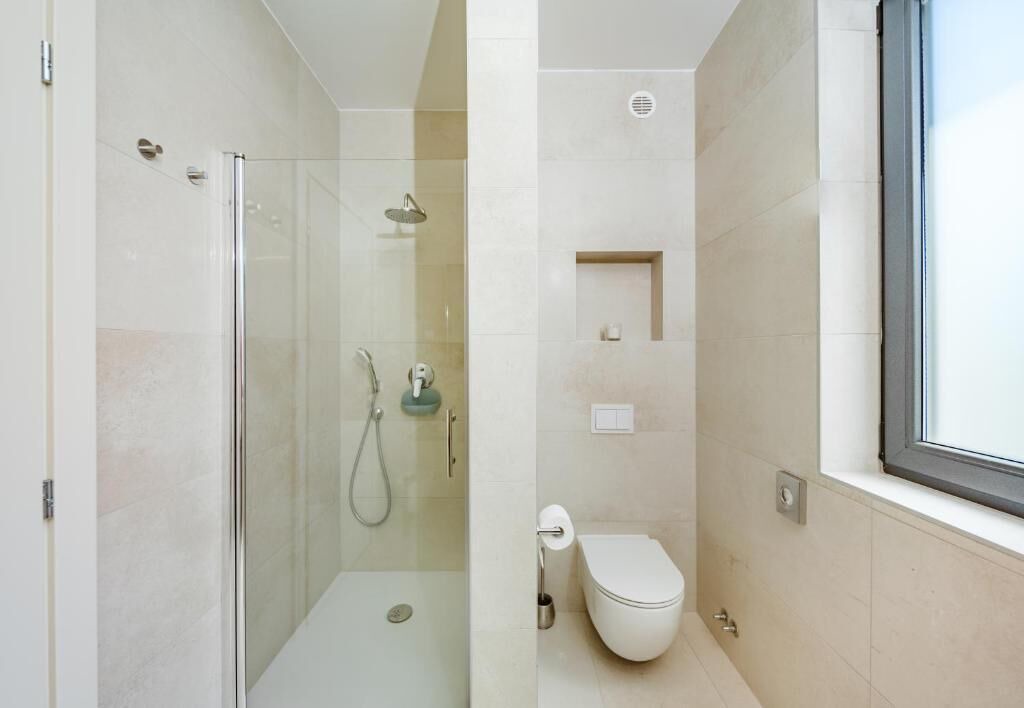 Photo of Bathroom in Catrnja