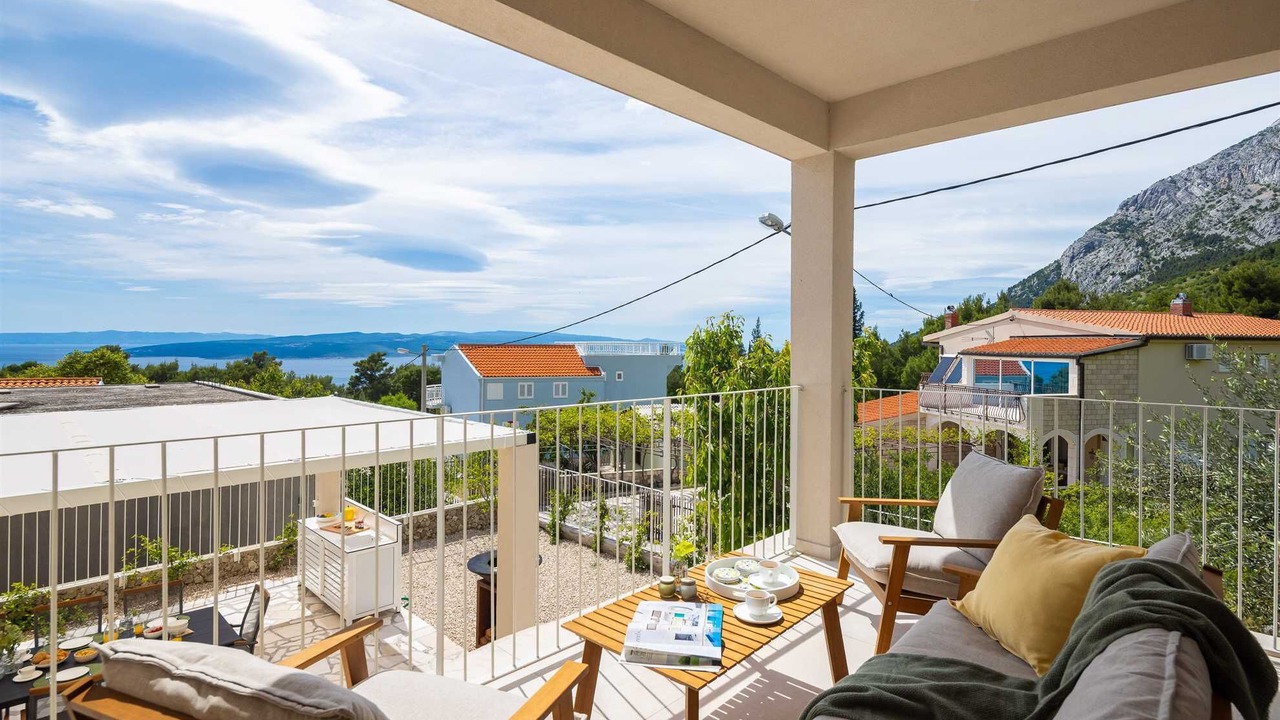 Photo of Patio Balcony in Bast