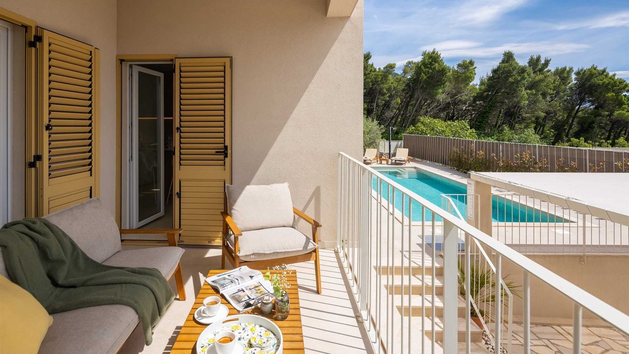 Photo of Patio Balcony in Bast