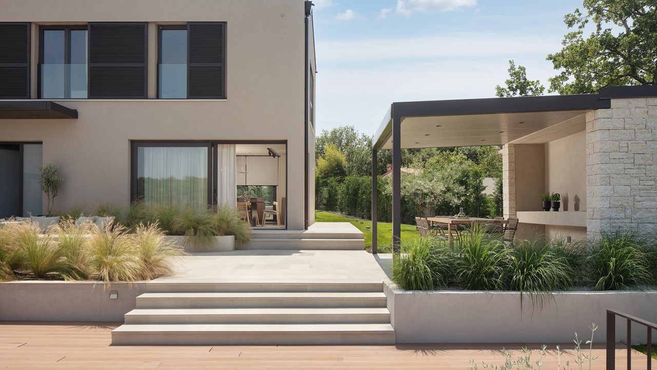 Photo of Patio Balcony in Marasi