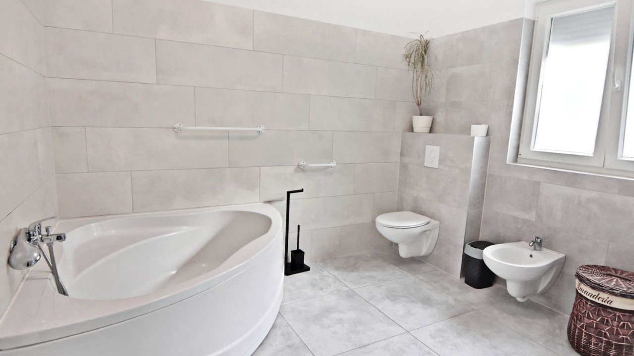 Photo of Bathroom in Radini