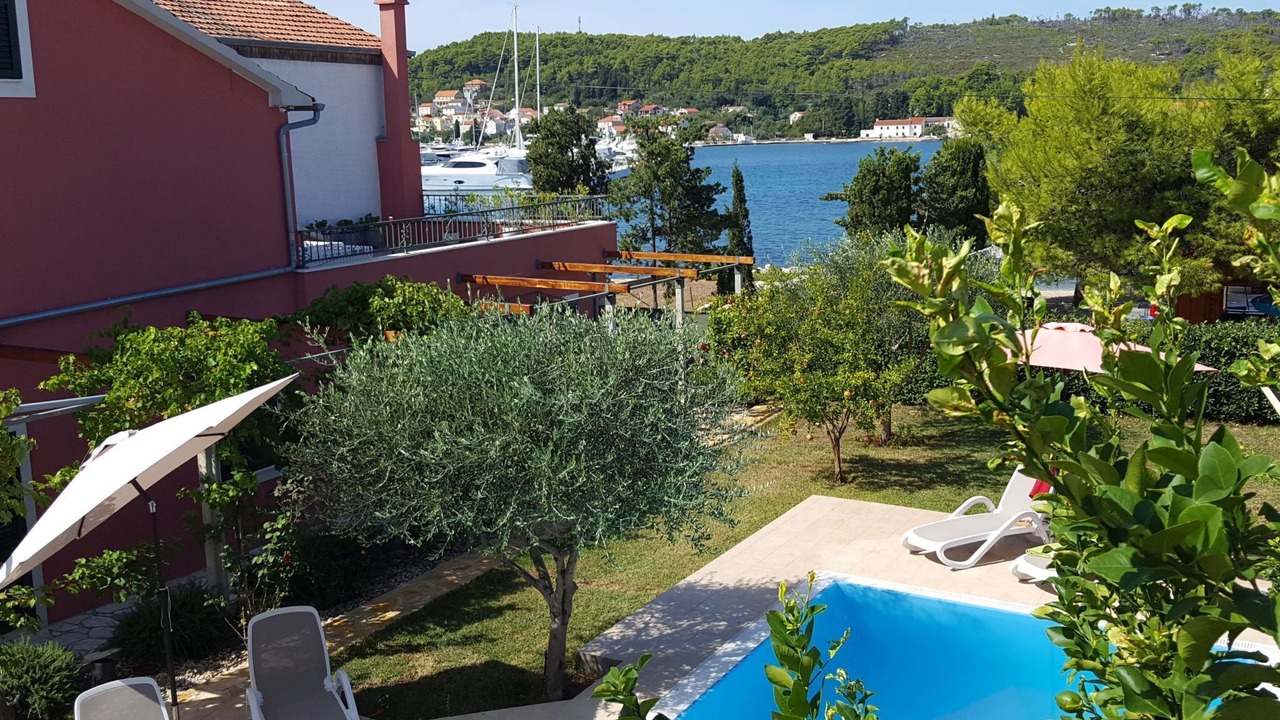 Photo of Outdoor in Sutomiscica