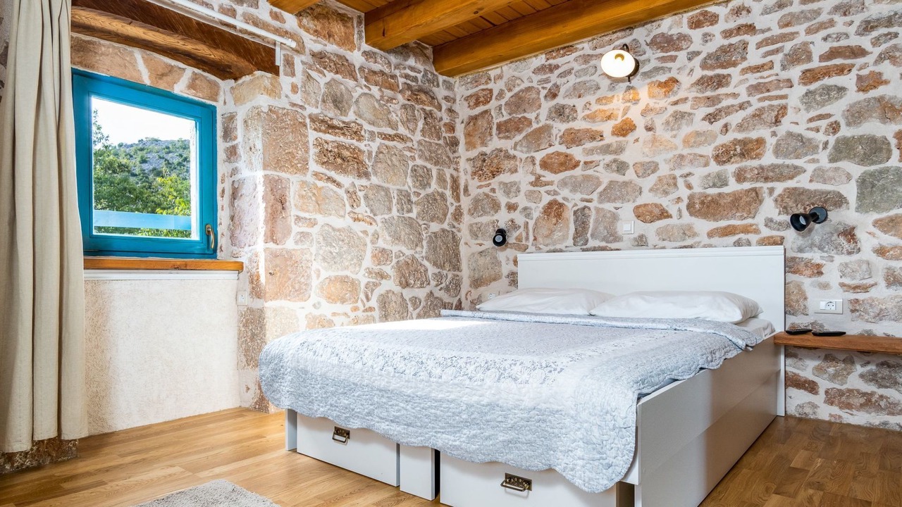 Photo of Bedroom in Seline