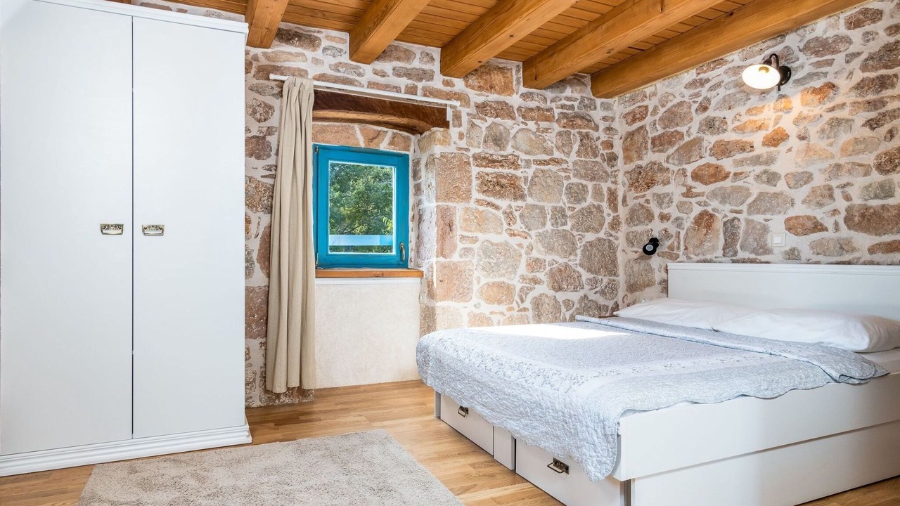 Photo of Bedroom in Seline