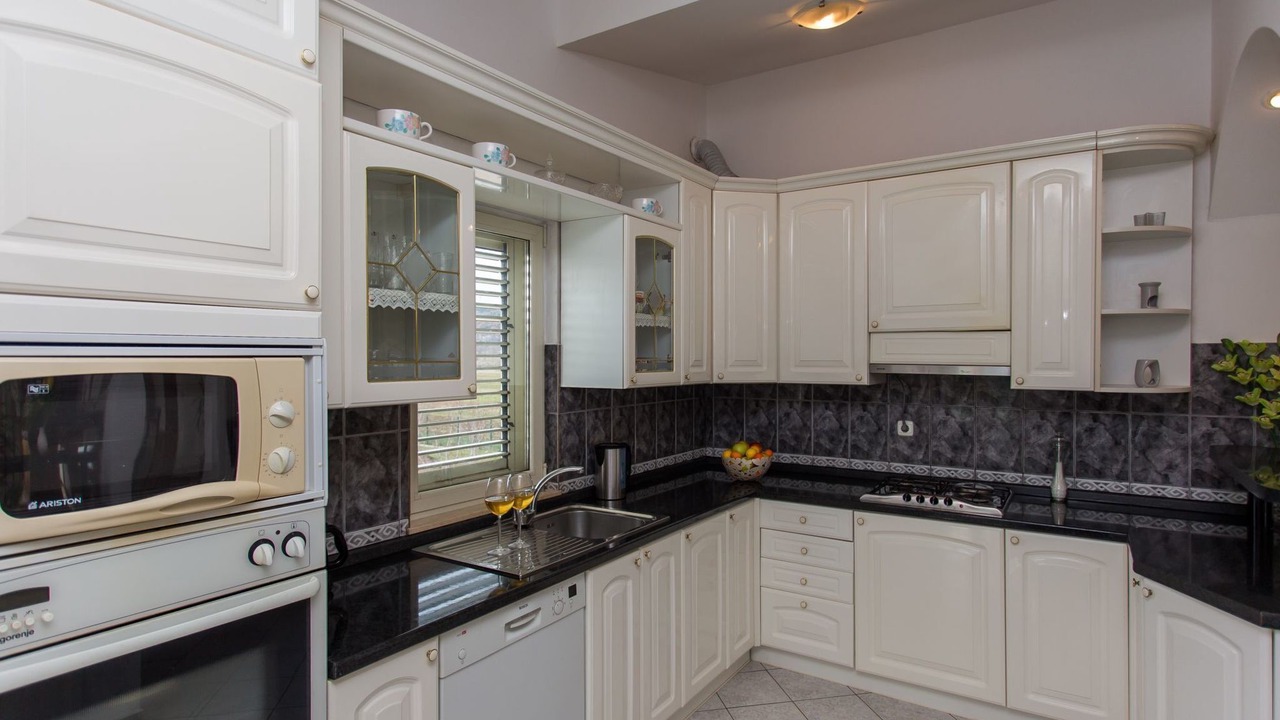 Photo of Kitchen in Neoric