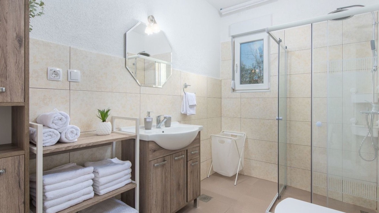 Photo of Bathroom in Radini