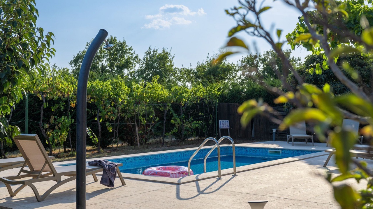 Photo of Outdoor in Kapelica