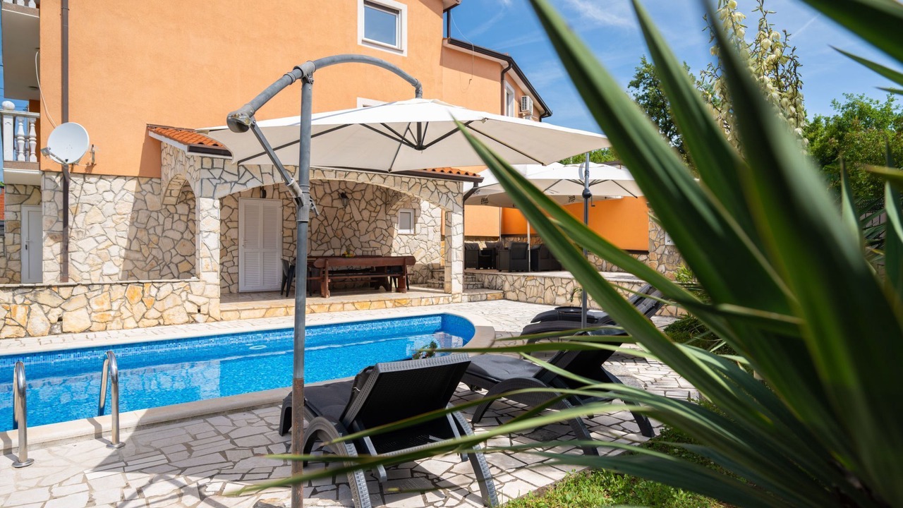 Photo of Outdoor in Vinez