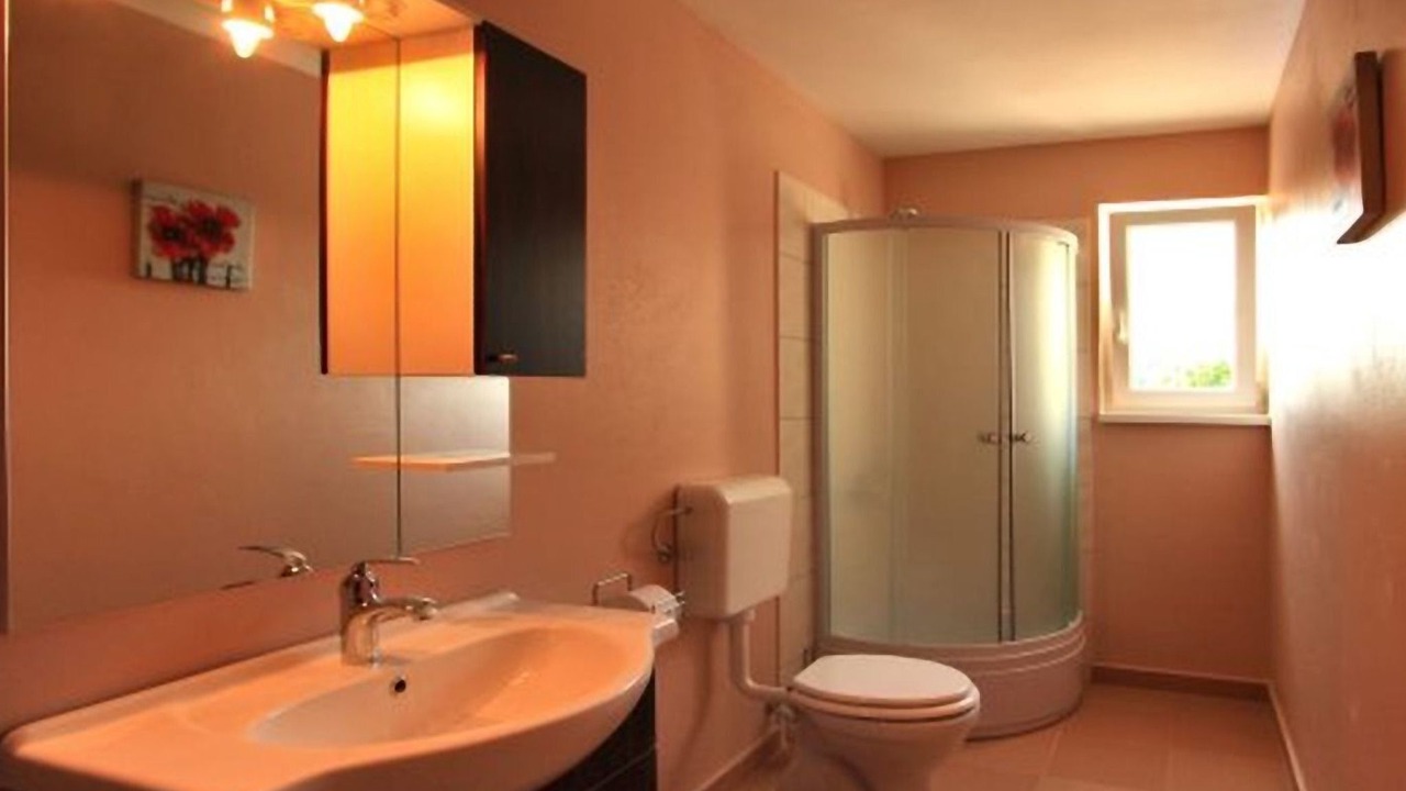 Photo of Bathroom in Cere