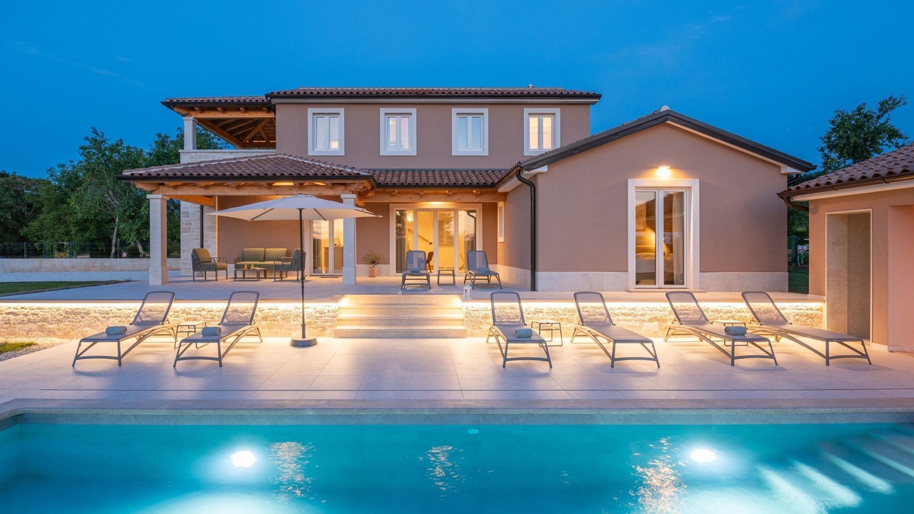Photo of Outdoor in Beram