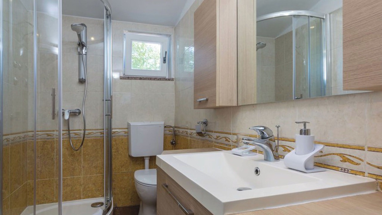Photo of Bathroom in Tar-Vabriga