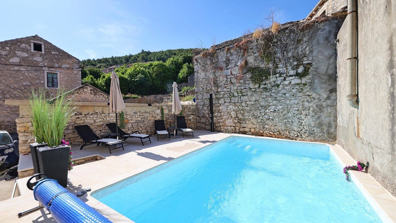 Photo of Outdoor in Blato