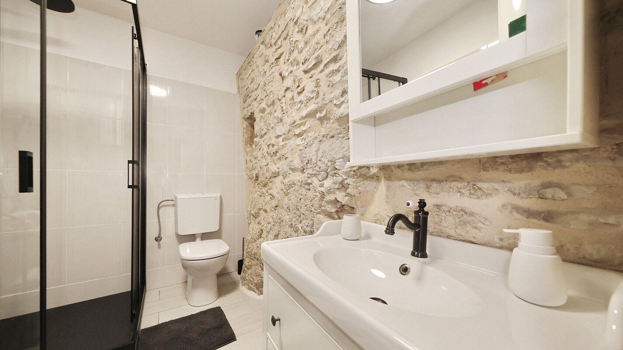 Photo of Bathroom in Blato