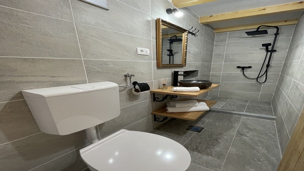 Photo of Bathroom in Seget