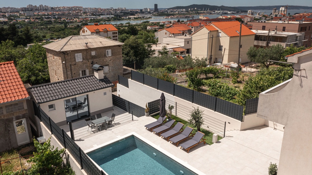 Photo of Outdoor in Solin