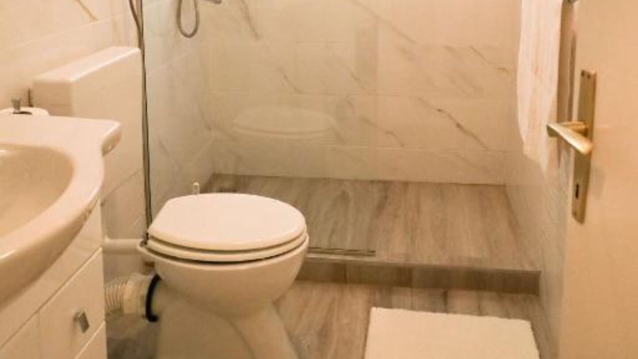 Photo of Bathroom in Kali