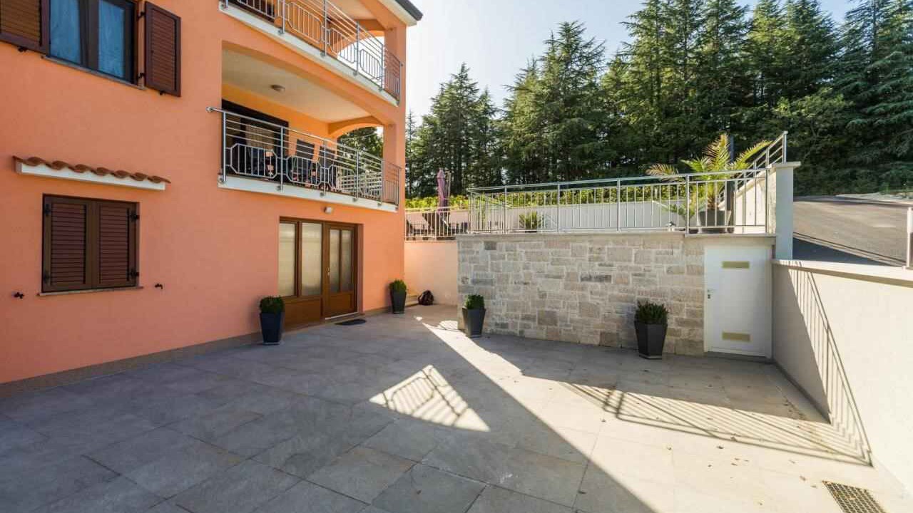 Photo of Patio Balcony in Mugeba