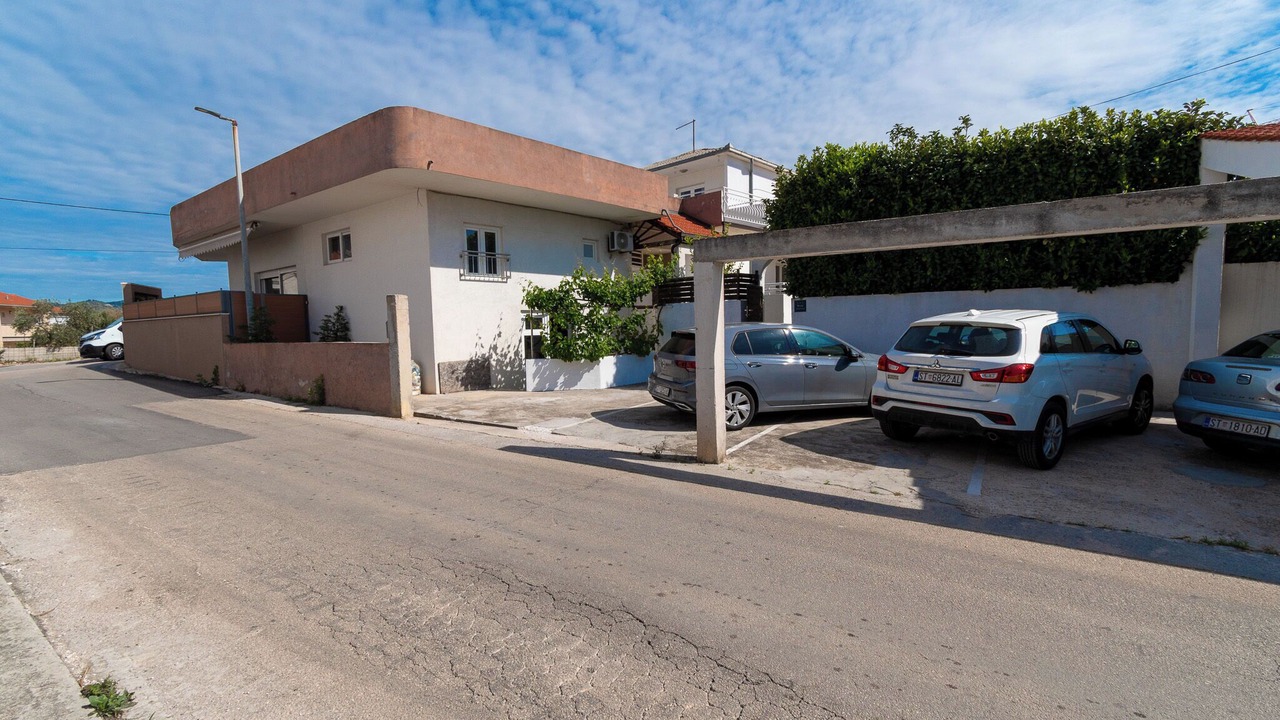 Photo of Outdoor in Businci
