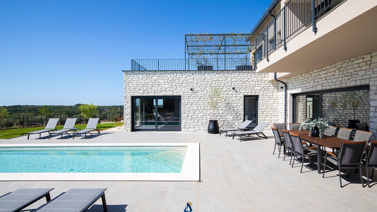 Photo of Outdoor in Bale