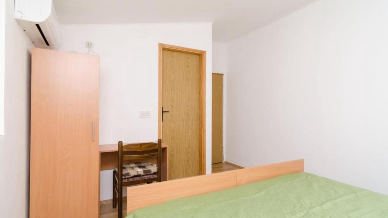 Photo of Others in Sobra