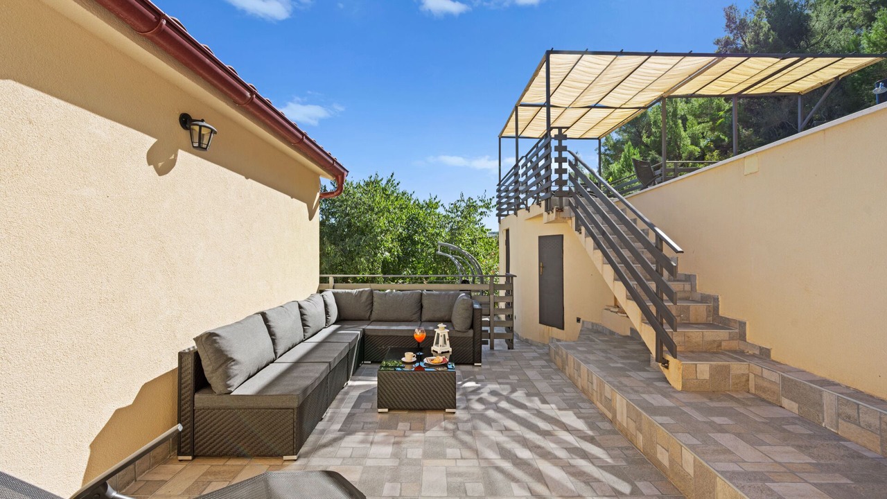 Photo of Patio Balcony in Bicine