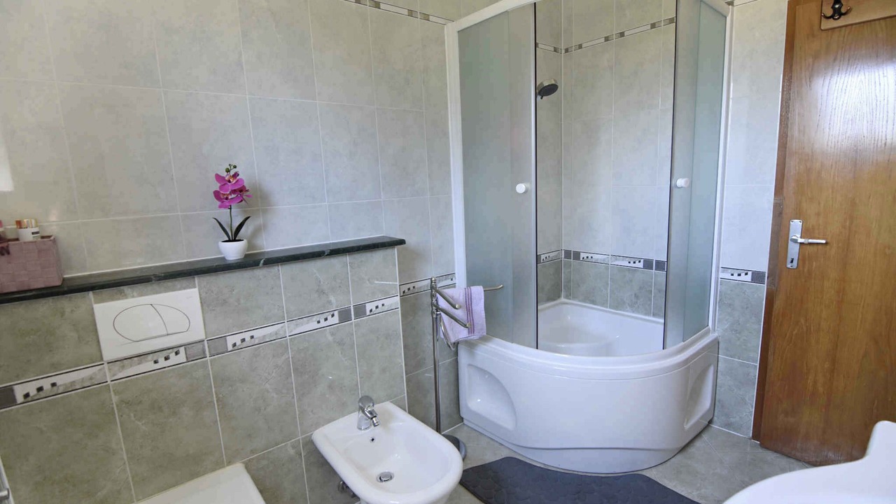 Photo of Bathroom in Radini