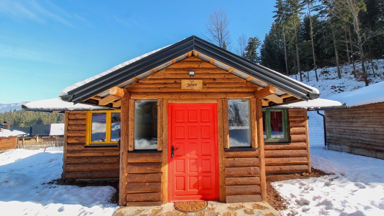 Photo of Outdoor in Pale