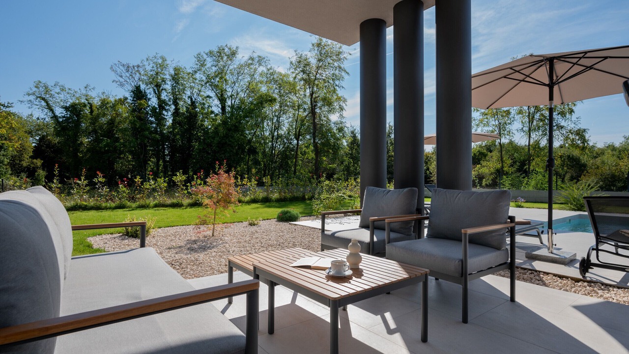 Photo of Patio Balcony in Marceljani