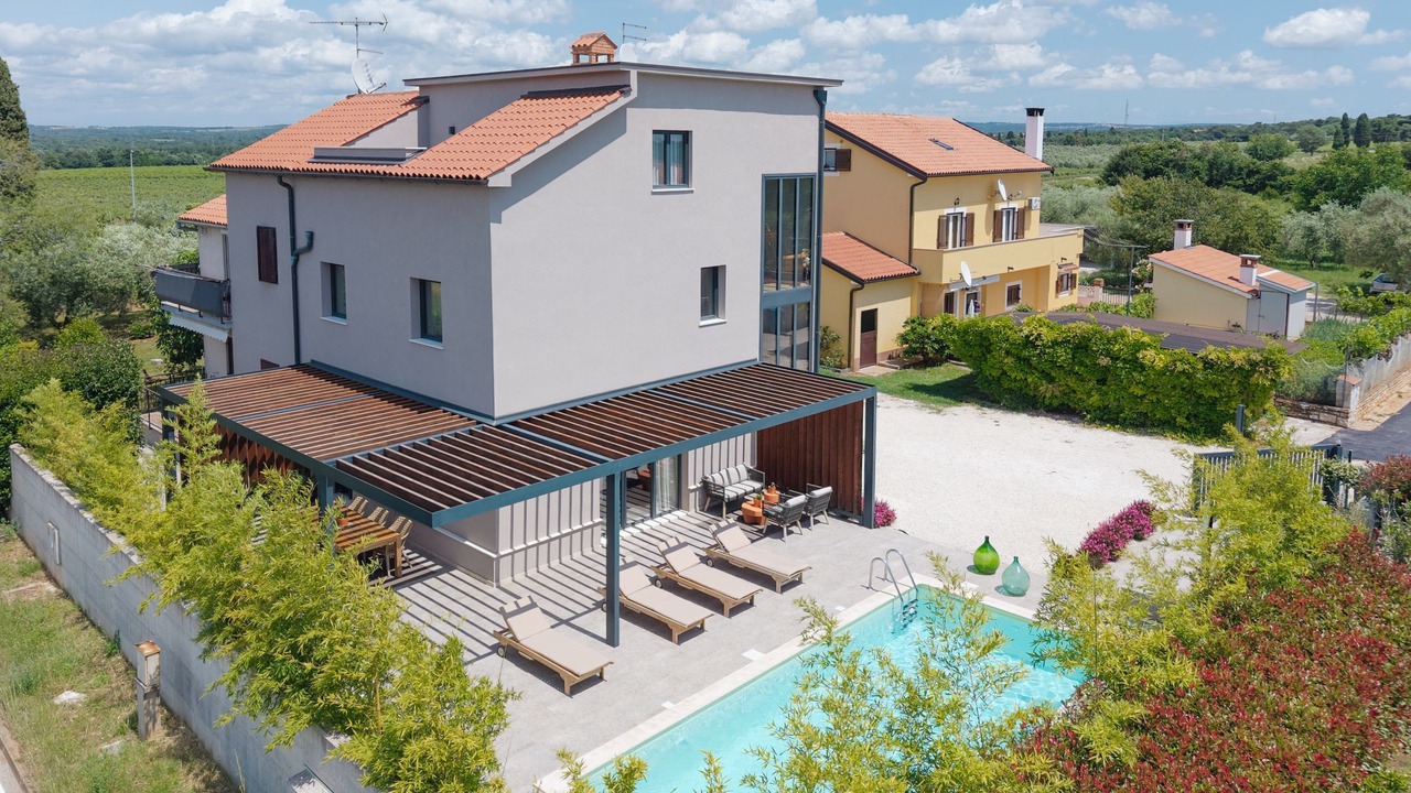 Photo of Outdoor in Cervar