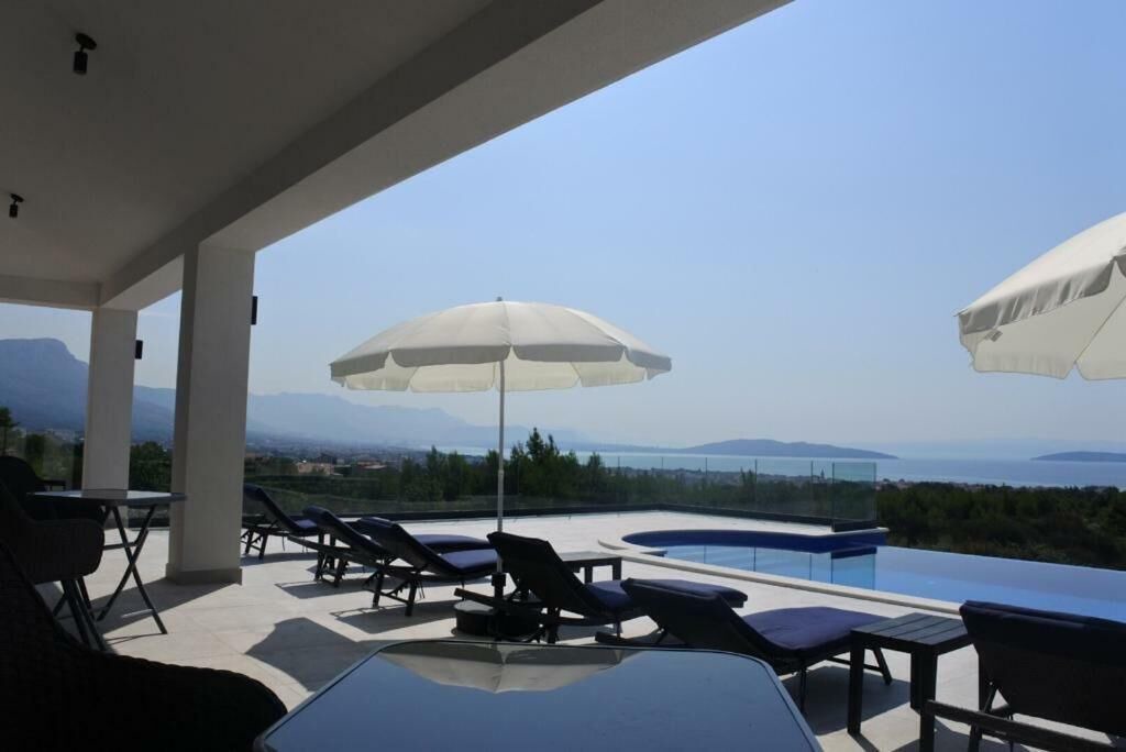 Photo of Outdoor in Rudine