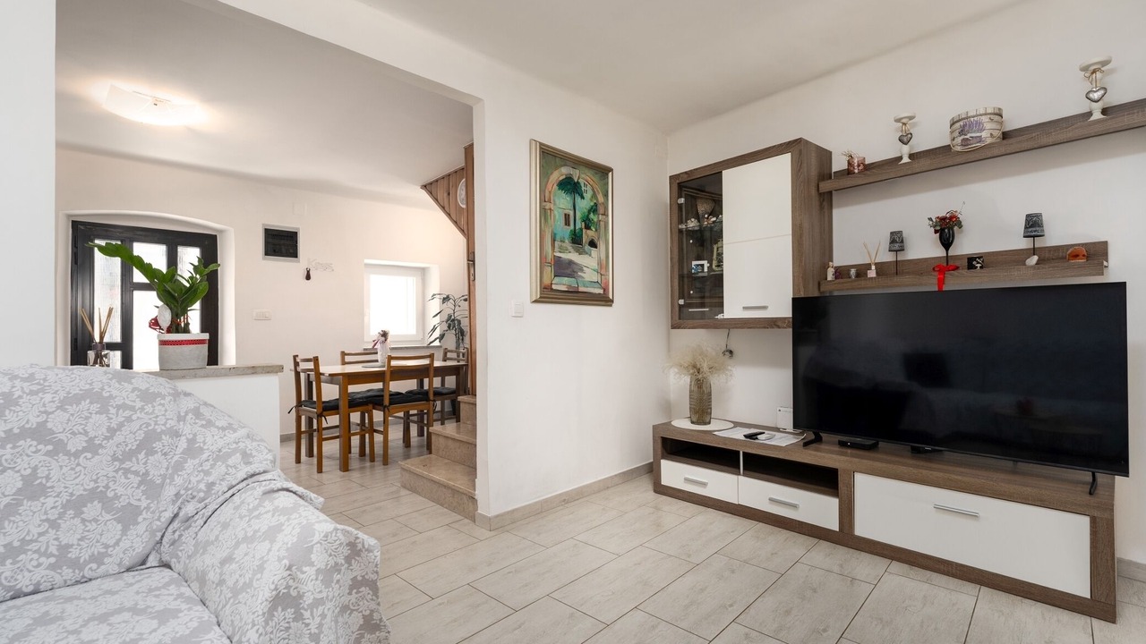 Photo of Livingroom in Brsec