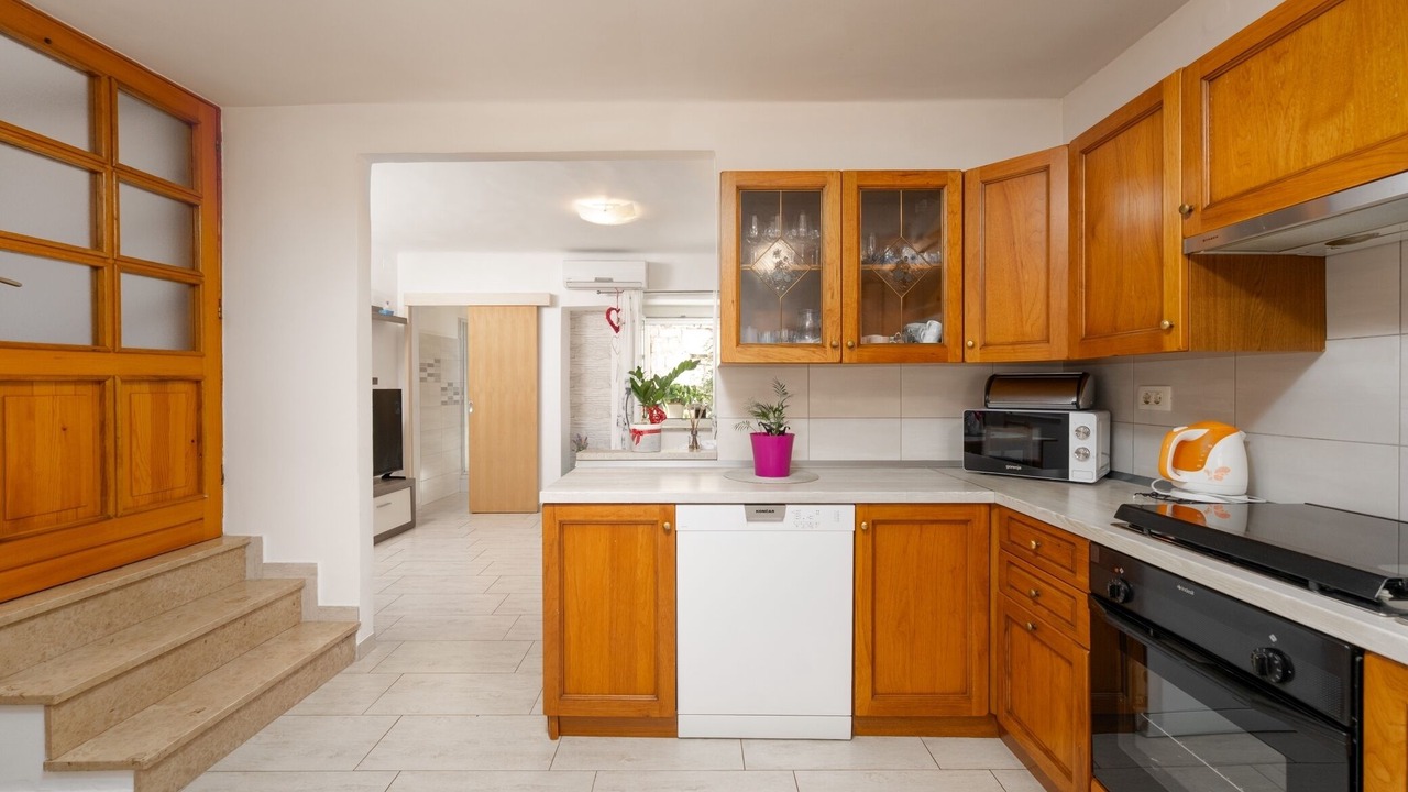 Photo of Kitchen in Brsec