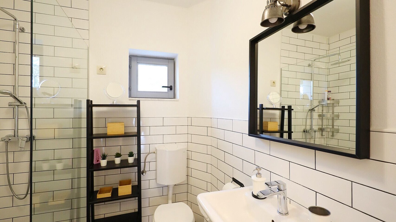 Photo of Bathroom in Tinj