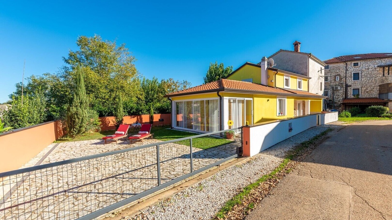 Photo of Patio Balcony in Babici