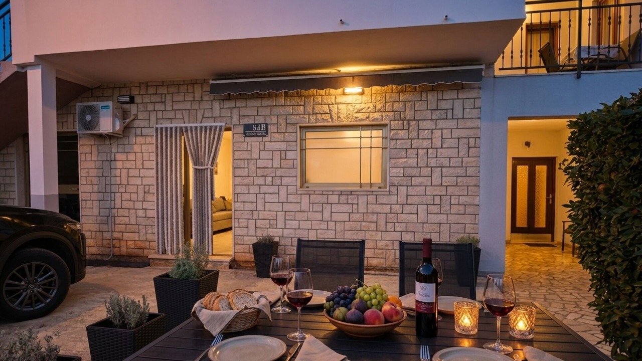 Photo of Outdoor in Mali Vareski