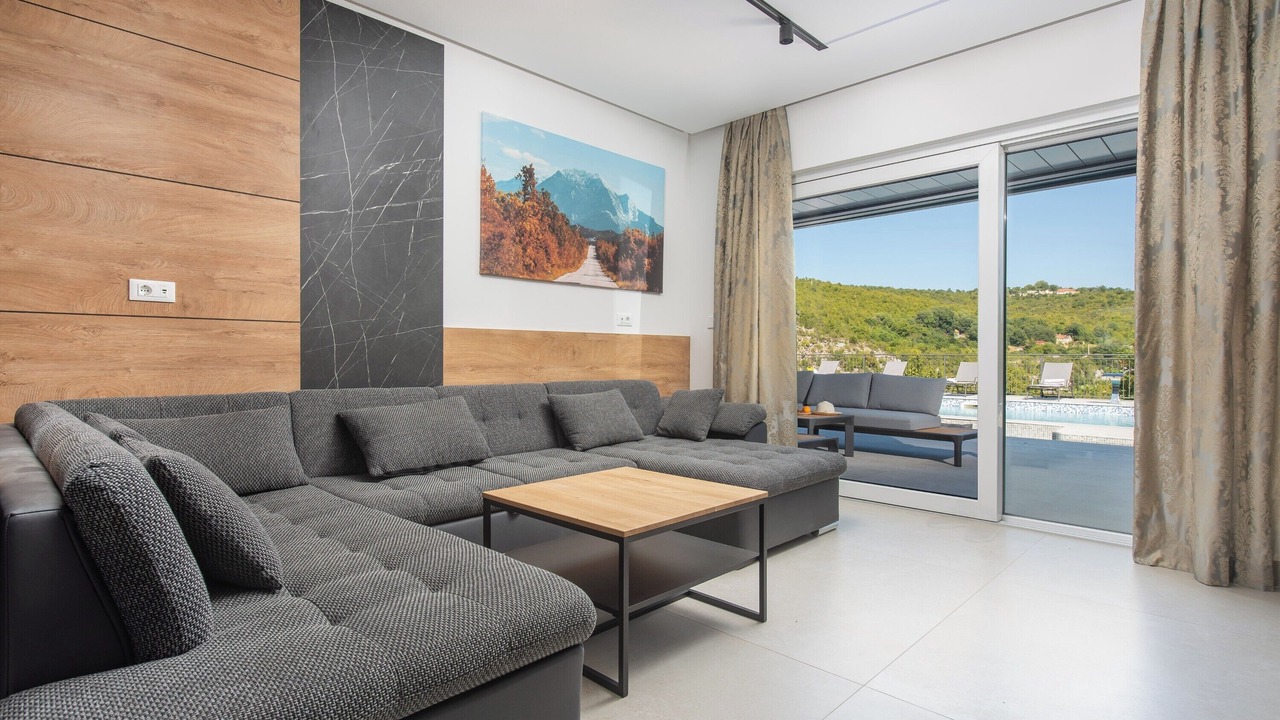 Photo of Livingroom in Srijane