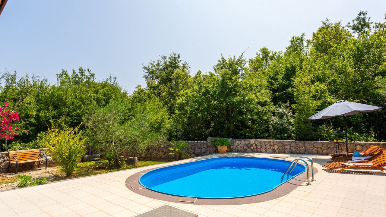 Photo of Outdoor in Risika